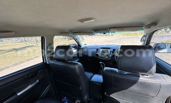 Tenga Tsaru Toyota Hilux Chena Mota in Maputo in Maputo Tenga Tsaru Toyota Hilux Chena Mota in Maputo in Maputo