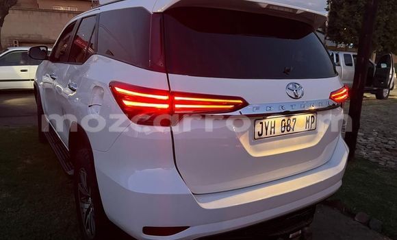 Buy Used Toyota Fortuner White Car in Maputo in Maputo Buy Used Toyota Fortuner White Car in Maputo in Maputo