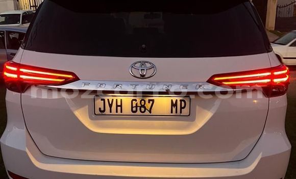 Buy Used Toyota Fortuner White Car in Maputo in Maputo Buy Used Toyota Fortuner White Car in Maputo in Maputo