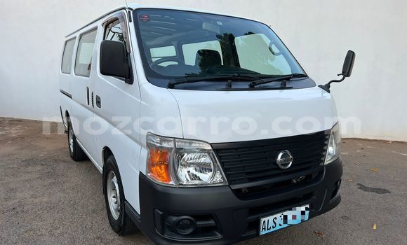 Buy Used Nissan Caravan White Car in Maputo in Maputo