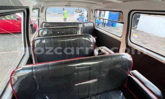 Buy Used Nissan Caravan White Car in Maputo in Maputo Buy Used Nissan Caravan White Car in Maputo in Maputo