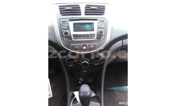 Comprar Importar Hyundai Accent Castanho Carro em Import - Dubai em Cabo Delgado Comprar Importar Hyundai Accent Castanho Carro em Import - Dubai em Cabo Delgado