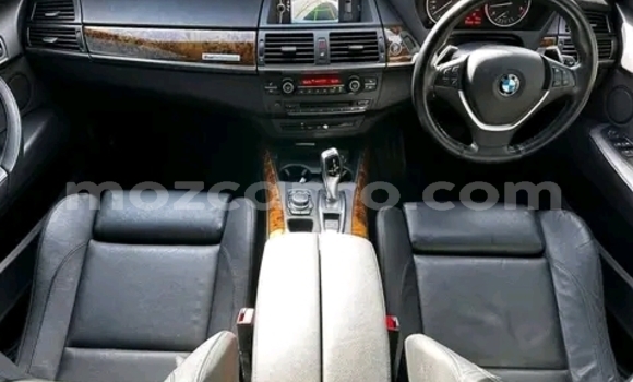 Nunua Ilio tumika BMW X5 Nyeupe Gari ndani ya Maputo nchini Maputo Nunua Ilio tumika BMW X5 Nyeupe Gari ndani ya Maputo nchini Maputo