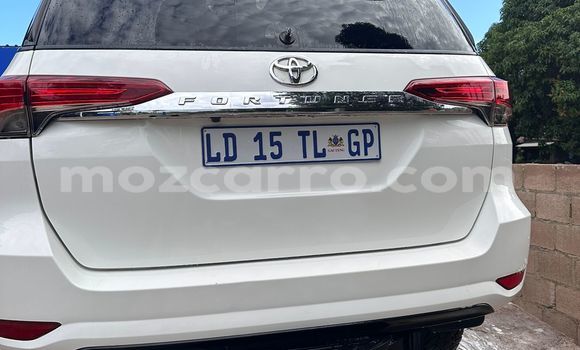 Buy Used Toyota Fortuner White Car in Maputo in Maputo Buy Used Toyota Fortuner White Car in Maputo in Maputo