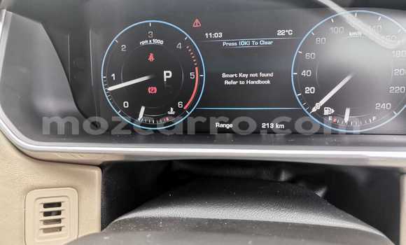 Nunua Ilio tumika Range Rover Evoque Nyeusi Gari ndani ya Maputo nchini Maputo Nunua Ilio tumika Range Rover Evoque Nyeusi Gari ndani ya Maputo nchini Maputo