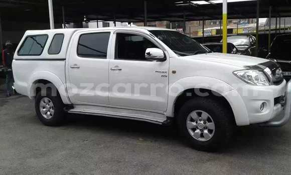 Tenga Tsaru Toyota Hilux Chena Mota in Maputo in Maputo Tenga Tsaru Toyota Hilux Chena Mota in Maputo in Maputo