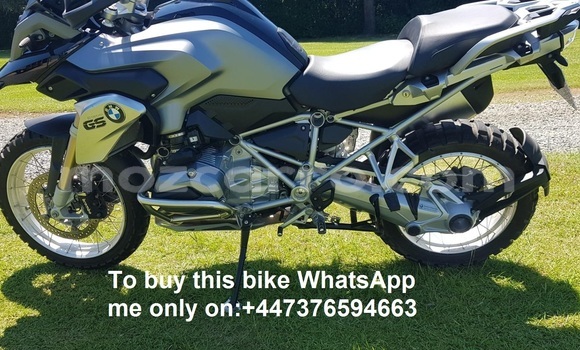 Nunua Ilio tumika BMW R1200GS Adventure Fedha Bike ndani ya Maputo nchini Maputo Nunua Ilio tumika BMW R1200GS Adventure Fedha Bike ndani ya Maputo nchini Maputo