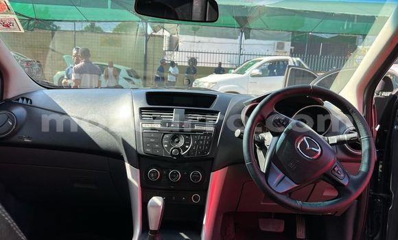 Nunua Ilio tumika Mazda BT-50 Bluu Gari ndani ya Maputo nchini Maputo Nunua Ilio tumika Mazda BT-50 Bluu Gari ndani ya Maputo nchini Maputo