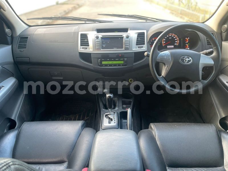 Big with watermark toyota hilux tete marara 14648