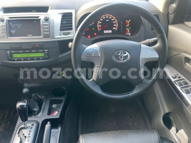 Big with watermark toyota hilux tete marara 14648