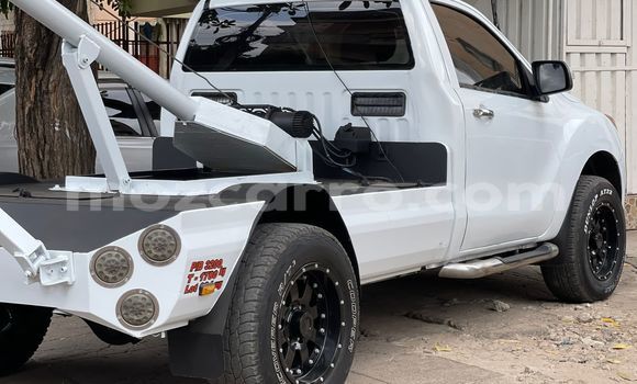 Buy Used Mazda BT-50 White Car in Maputo in Maputo Buy Used Mazda BT-50 White Car in Maputo in Maputo
