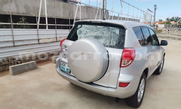 Tenga Tsaru Toyota RAV4 Sirivha Mota in Maputo in Maputo Tenga Tsaru Toyota RAV4 Sirivha Mota in Maputo in Maputo