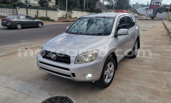 Tenga Tsaru Toyota RAV4 Sirivha Mota in Maputo in Maputo Tenga Tsaru Toyota RAV4 Sirivha Mota in Maputo in Maputo