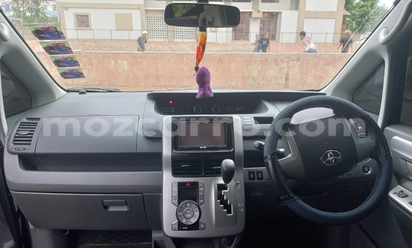 Buy Used Toyota Voxy Blue Car in Maputo in Maputo Buy Used Toyota Voxy Blue Car in Maputo in Maputo