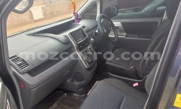 Buy Used Toyota Voxy Blue Car in Maputo in Maputo Buy Used Toyota Voxy Blue Car in Maputo in Maputo