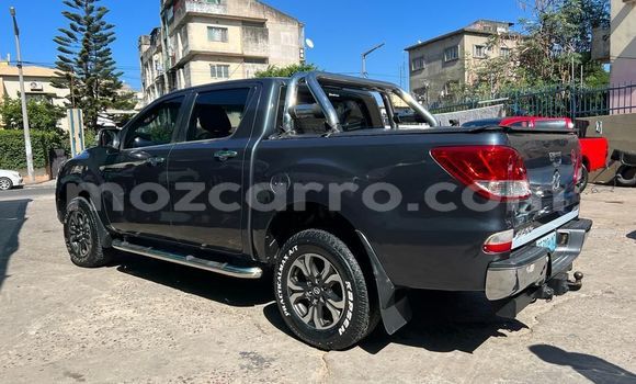 Buy Used Mazda BT-50 Blue Car in Maputo in Maputo Buy Used Mazda BT-50 Blue Car in Maputo in Maputo