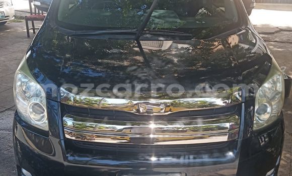 Comprar Usado Toyota Noah Azul Carro em Maputo em Maputo