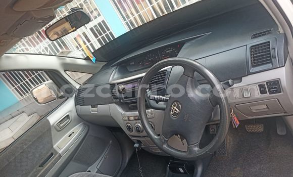 Tenga Tsaru Toyota Voxy Zvimwe Mota in Maputo in Maputo Tenga Tsaru Toyota Voxy Zvimwe Mota in Maputo in Maputo