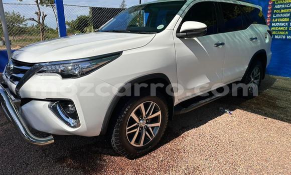 Nunua Ilio tumika Toyota Fortuner Nyeupe Gari ndani ya Maputo nchini Maputo Nunua Ilio tumika Toyota Fortuner Nyeupe Gari ndani ya Maputo nchini Maputo