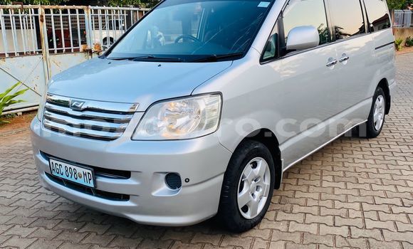 Tenga Tsaru Toyota Noah Sirivha Mota in Maputo in Maputo