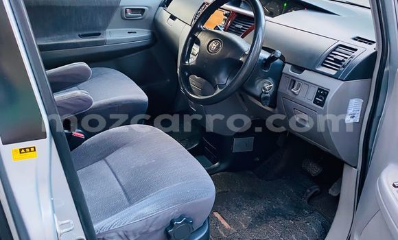 Comprar Usado Toyota Noah Prata Carro em Maputo em Maputo Comprar Usado Toyota Noah Prata Carro em Maputo em Maputo