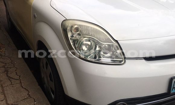 Nunua Ilio tumika Mazda Verisa Nyeupe Gari ndani ya Maputo nchini Maputo Nunua Ilio tumika Mazda Verisa Nyeupe Gari ndani ya Maputo nchini Maputo