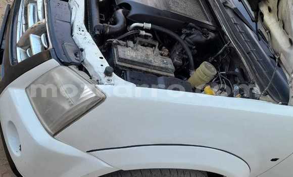 Nunua Ilio tumika Isuzu KB Nyeupe Gari ndani ya Maputo nchini Maputo Nunua Ilio tumika Isuzu KB Nyeupe Gari ndani ya Maputo nchini Maputo