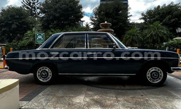 Tenga Tsaru Mercedes-Benz A200 Nhema Mota in Maputo in Maputo