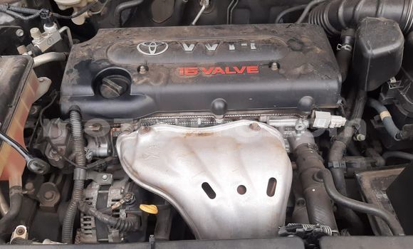 Nunua Ilio tumika Toyota RAV4 Nyeusi Gari ndani ya Maputo nchini Maputo