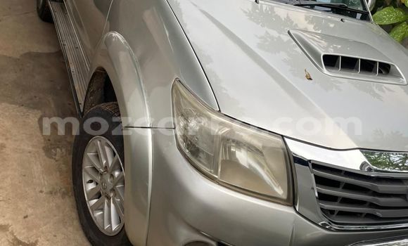 Comprar Usado Toyota Hilux Prata Carro em Maputo em Maputo Comprar Usado Toyota Hilux Prata Carro em Maputo em Maputo