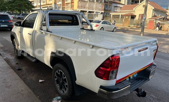 Nunua Ilio tumika Toyota Hiluxe Revo Nyeupe Gari ndani ya Maputo nchini Maputo Nunua Ilio tumika Toyota Hiluxe Revo Nyeupe Gari ndani ya Maputo nchini Maputo