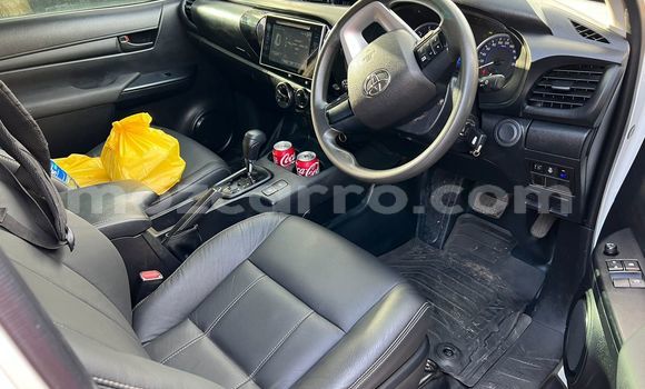 Nunua Ilio tumika Toyota Hiluxe Revo Nyeupe Gari ndani ya Maputo nchini Maputo Nunua Ilio tumika Toyota Hiluxe Revo Nyeupe Gari ndani ya Maputo nchini Maputo