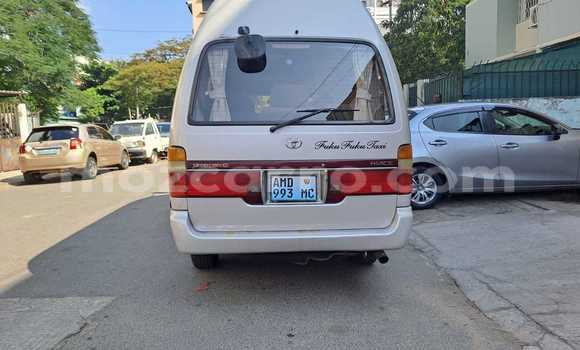 Tenga Tsaru Toyota Hiace Zvimwe Mota in Maputo in Maputo Tenga Tsaru Toyota Hiace Zvimwe Mota in Maputo in Maputo