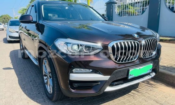 Comprar Usado BMW X5 Castanho Carro em Maputo em Maputo