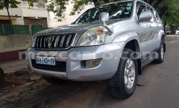 Comprar Usado Toyota Land Cruiser Prata Carro em Maputo em Maputo