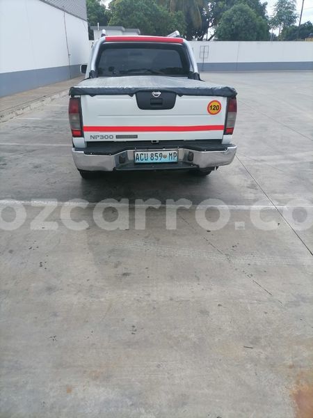 Big with watermark nissan hardbody maputo maputo 14722