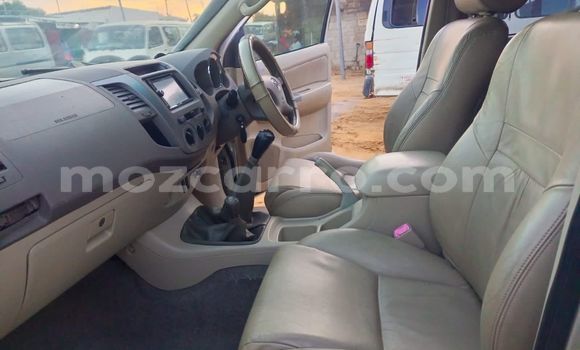 Nunua Ilio tumika Toyota Fortuner Brown Gari ndani ya Maputo nchini Maputo Nunua Ilio tumika Toyota Fortuner Brown Gari ndani ya Maputo nchini Maputo
