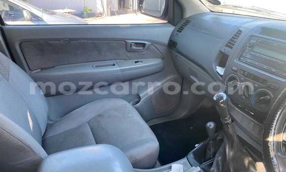 Comprar Usado Toyota Hilux Branco Carro em Maputo em Maputo Comprar Usado Toyota Hilux Branco Carro em Maputo em Maputo