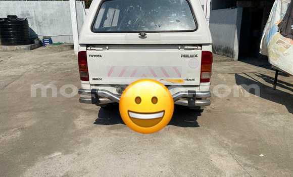 Comprar Usado Toyota Hilux Branco Carro em Maputo em Maputo Comprar Usado Toyota Hilux Branco Carro em Maputo em Maputo
