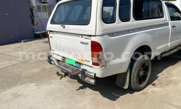 Comprar Usado Toyota Hilux Branco Carro em Maputo em Maputo Comprar Usado Toyota Hilux Branco Carro em Maputo em Maputo