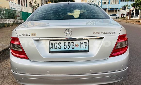 Tenga Tsaru Mercedes Viano Sirivha Mota in Maputo in Maputo Tenga Tsaru Mercedes Viano Sirivha Mota in Maputo in Maputo