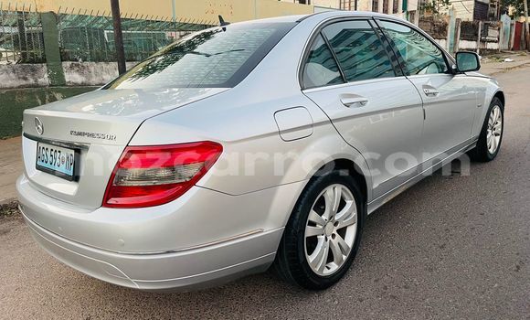 Tenga Tsaru Mercedes Viano Sirivha Mota in Maputo in Maputo Tenga Tsaru Mercedes Viano Sirivha Mota in Maputo in Maputo