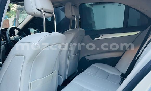 Buy Used Mercedes‒Benz C-Class Brown Car in Maputo in Maputo Buy Used Mercedes‒Benz C-Class Brown Car in Maputo in Maputo