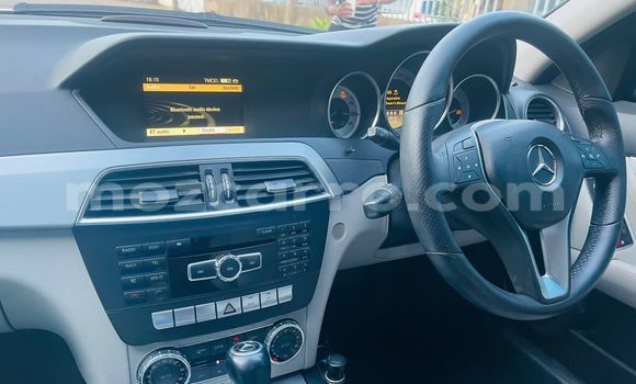 Buy Used Mercedes‒Benz C-Class Brown Car in Maputo in Maputo Buy Used Mercedes‒Benz C-Class Brown Car in Maputo in Maputo