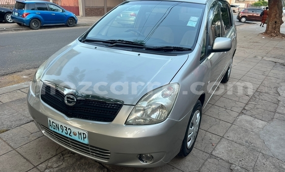 Nunua Ilio tumika Toyota Spacio Fedha Gari ndani ya Maputo nchini Maputo
