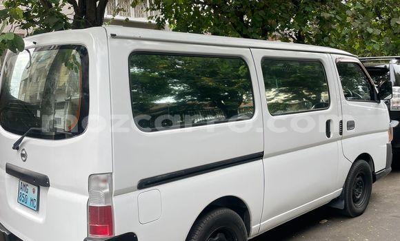 Comprar Usado Nissan Caravan Prata Carro em Maputo em Maputo Comprar Usado Nissan Caravan Prata Carro em Maputo em Maputo