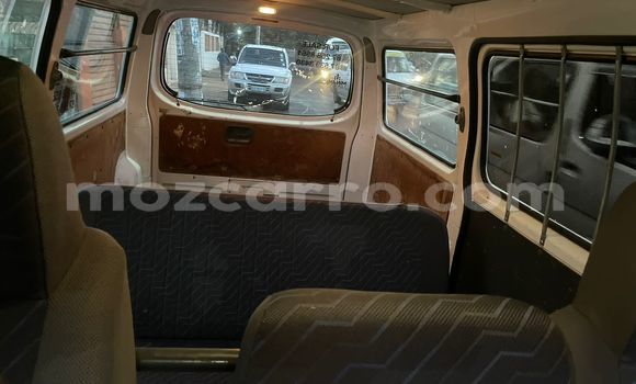 Comprar Usado Nissan Caravan Prata Carro em Maputo em Maputo Comprar Usado Nissan Caravan Prata Carro em Maputo em Maputo