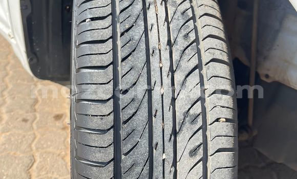 Nunua Ilio tumika Toyota Ractis Nyeupe Gari ndani ya Maputo nchini Maputo Nunua Ilio tumika Toyota Ractis Nyeupe Gari ndani ya Maputo nchini Maputo