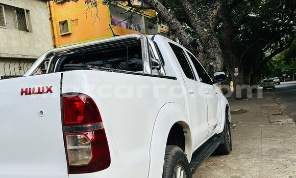 Buy Used Toyota Hilux White Car in Maputo in Maputo Buy Used Toyota Hilux White Car in Maputo in Maputo