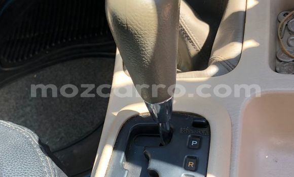 Nunua Ilio tumika Toyota Hilux Nyeupe Gari ndani ya Maputo nchini Maputo Nunua Ilio tumika Toyota Hilux Nyeupe Gari ndani ya Maputo nchini Maputo